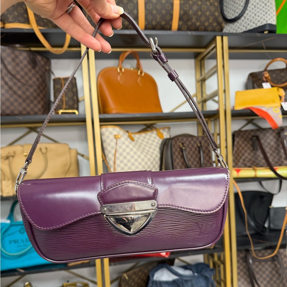 JR12152 Louis Vuitton Cassis Epi Montaigne Bag